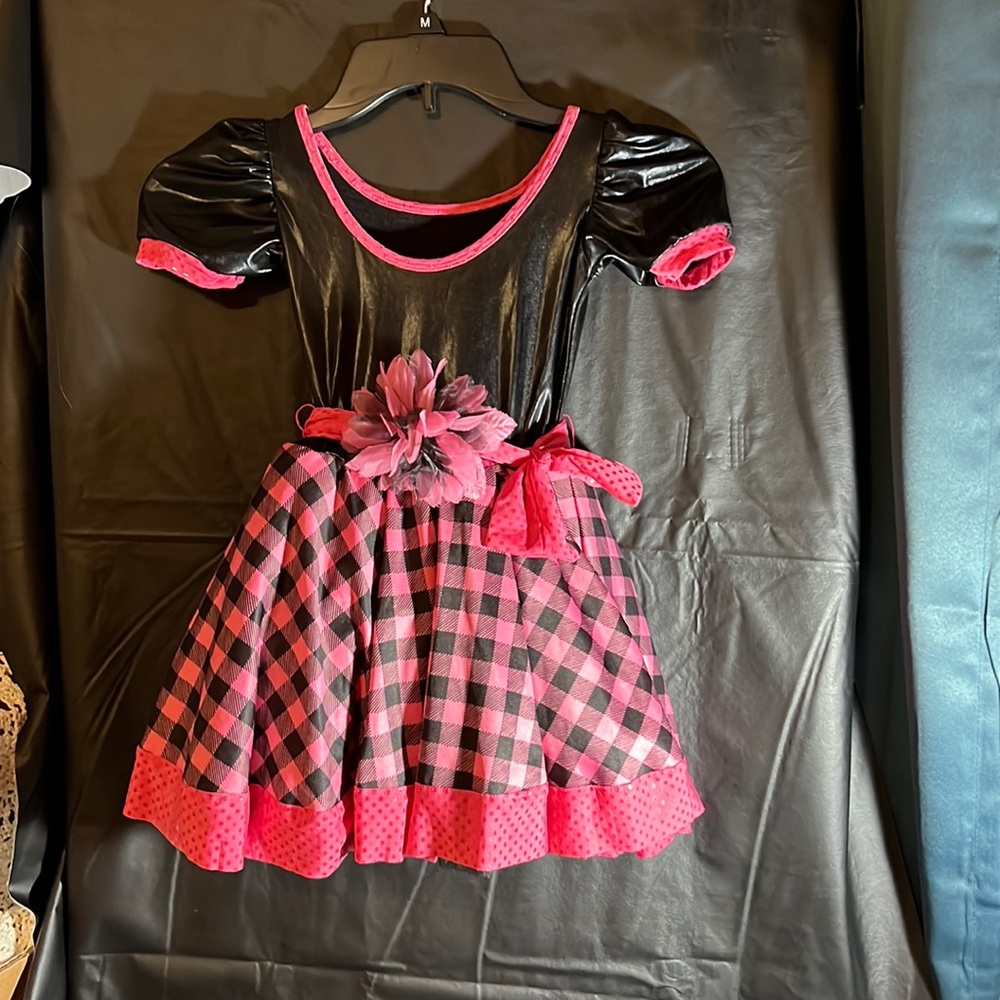 Black and pink checkered poodle style skirt dance costume NWOT